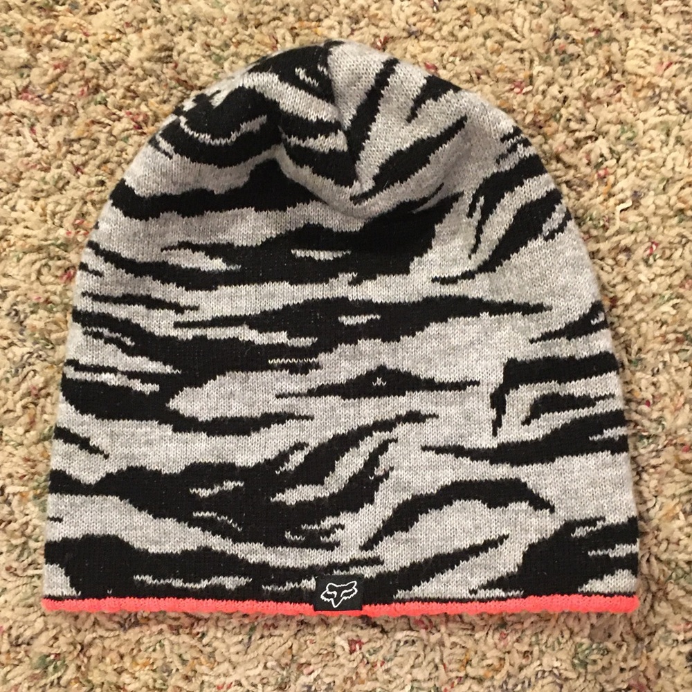RARE! FOX RACING WOMENS BEANIE NWOT